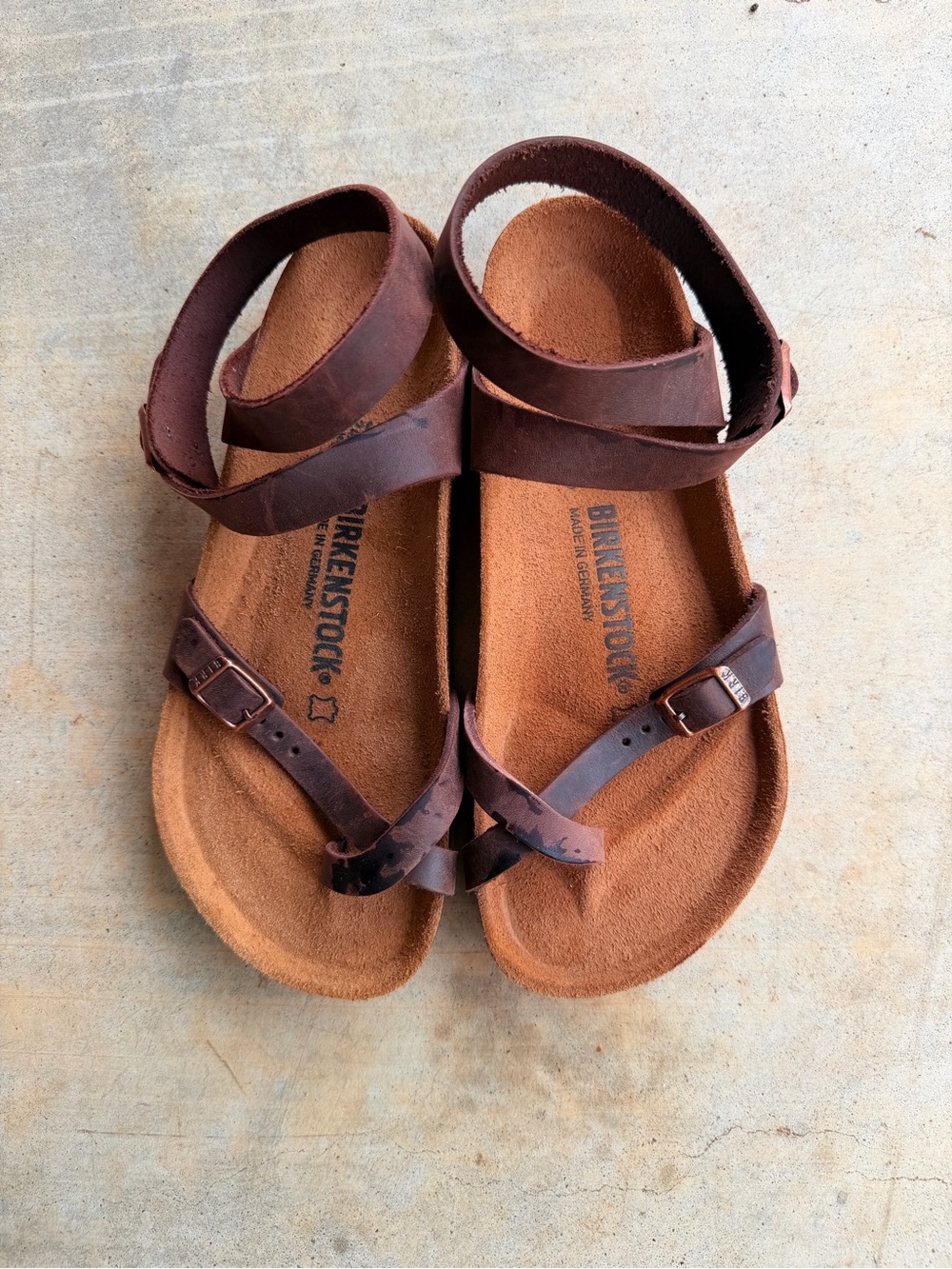 Birkenstocks 38 100% Leather Yara Ankle strap